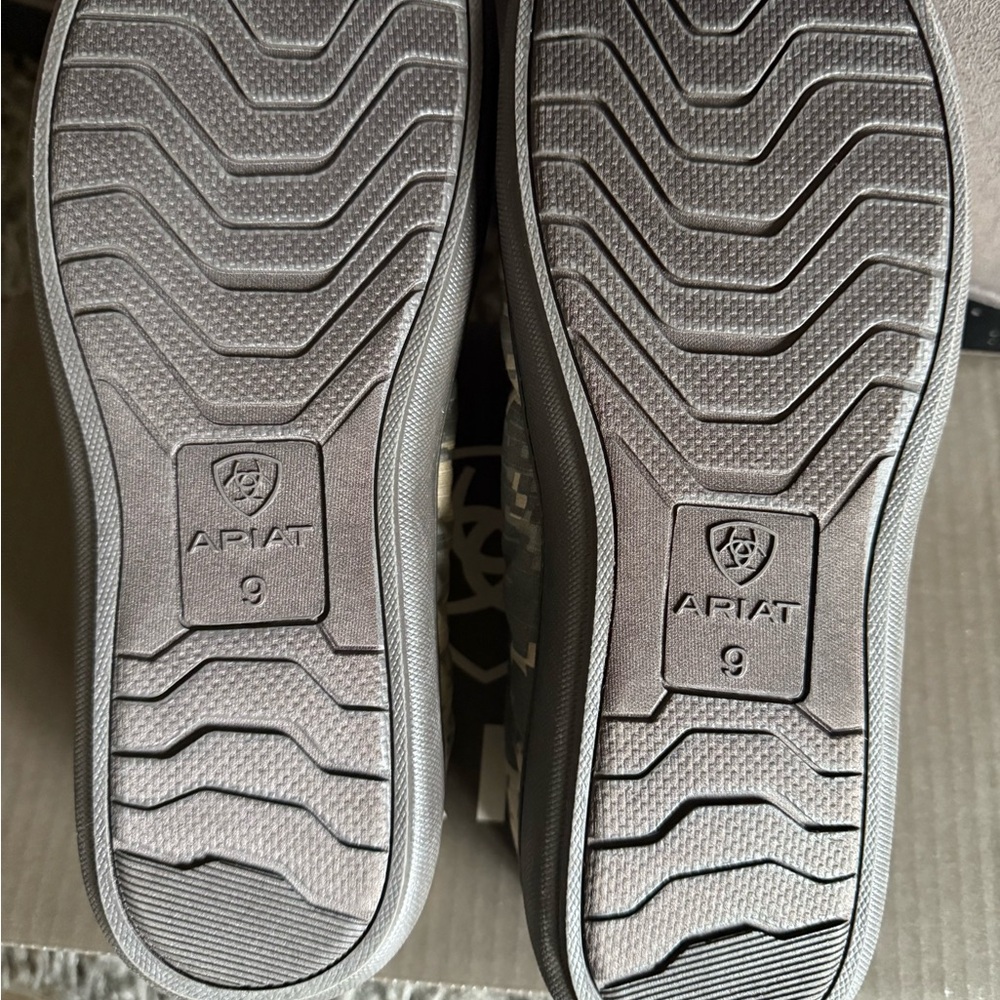 Ariat Men's Camo Slippers - Picture 4 of 5